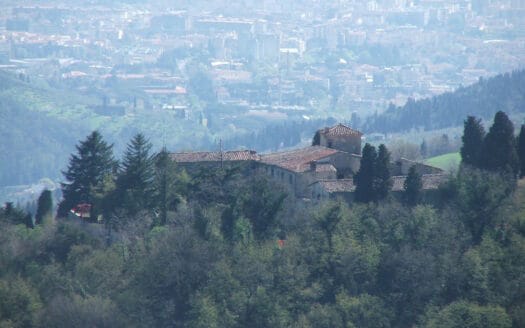 Villa-Castello rinascimentale da frazionare