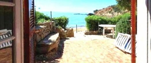 Terra tetto sulla spiaggia all’Argentario